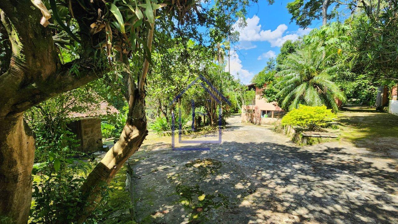 Chácara à Venda com Cachoeira – 2.160 m² de Lazer e Tranquilidade - Guapimirim - 