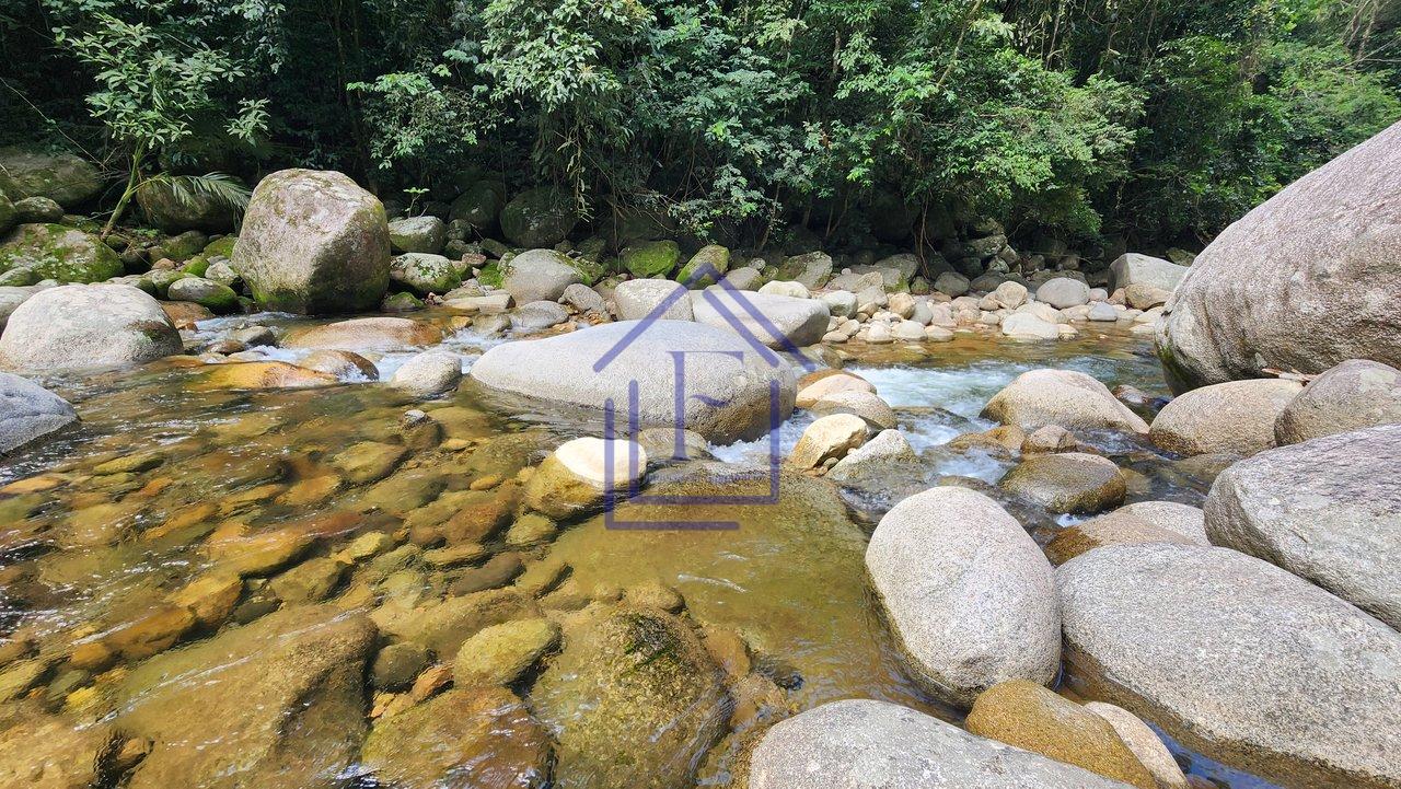 Chácara à Venda com Cachoeira – 2.160 m² de Lazer e Tranquilidade - Guapimirim - 