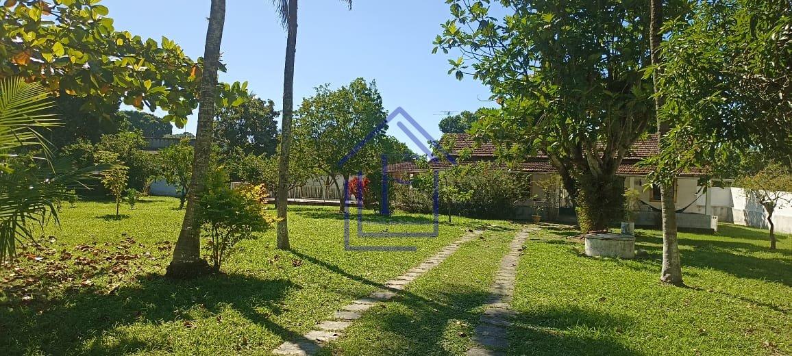Sítio na Estrada Rio Teresópolis com 2.000 m² – Casa com piscina – Aceita financiamento! - Magé - 