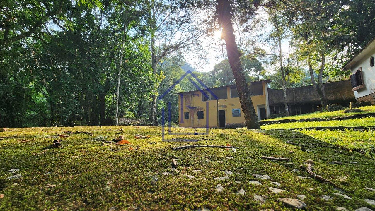 Sítio com Cachoeira no Monte Olivete em Guapimirim  Guapimirim - 