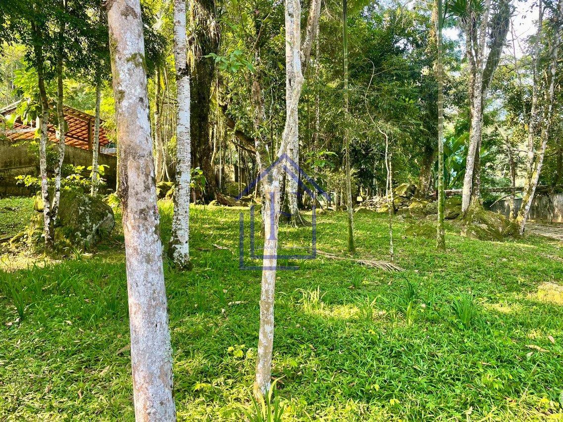Sítio com Cachoeira no Monte Olivete em Guapimirim  Guapimirim - 