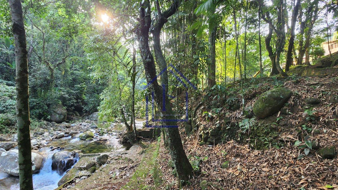 Sítio com Cachoeira no Monte Olivete em Guapimirim  Guapimirim - 