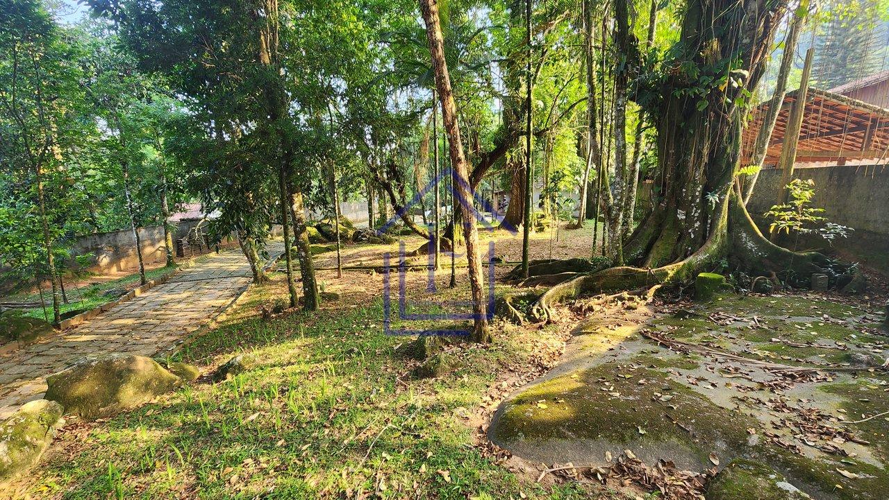 Sítio com Cachoeira no Monte Olivete em Guapimirim  Guapimirim - 