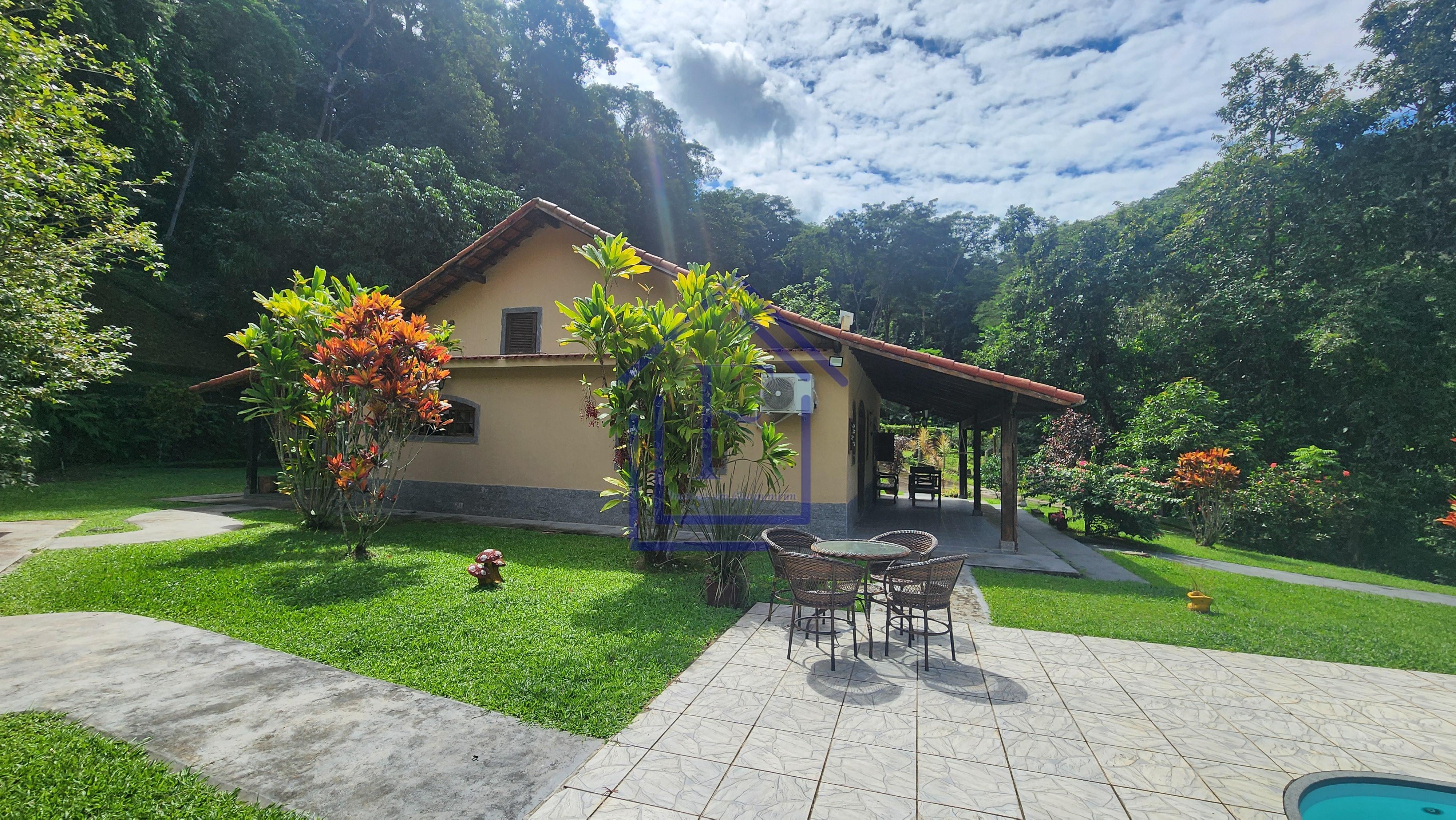 Oportunidade! S&iacute;tio com 3.650m&sup2; em Guapimirim - natureza e lazer completo  Guapimirim - 