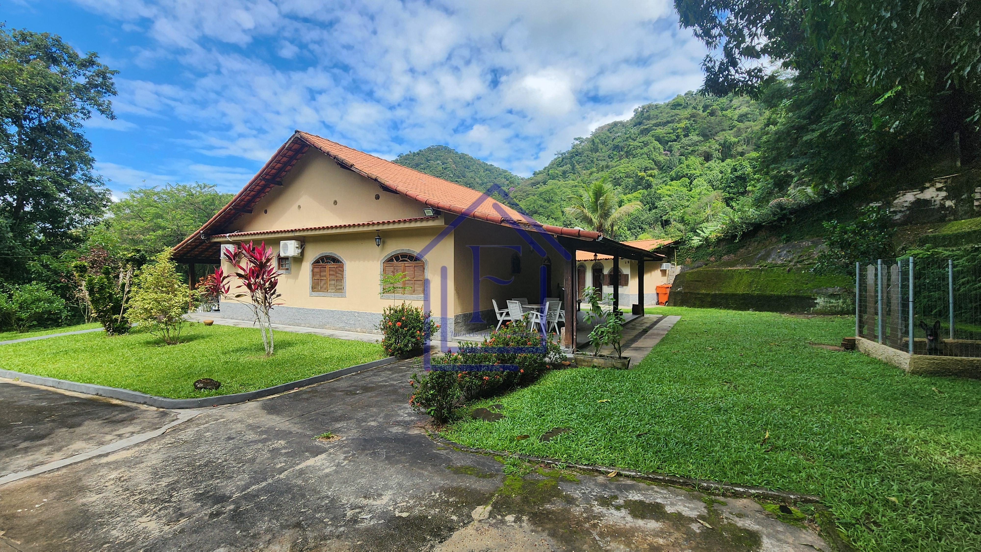 Oportunidade! S&iacute;tio com 3.650m&sup2; em Guapimirim - natureza e lazer completo  Guapimirim - 