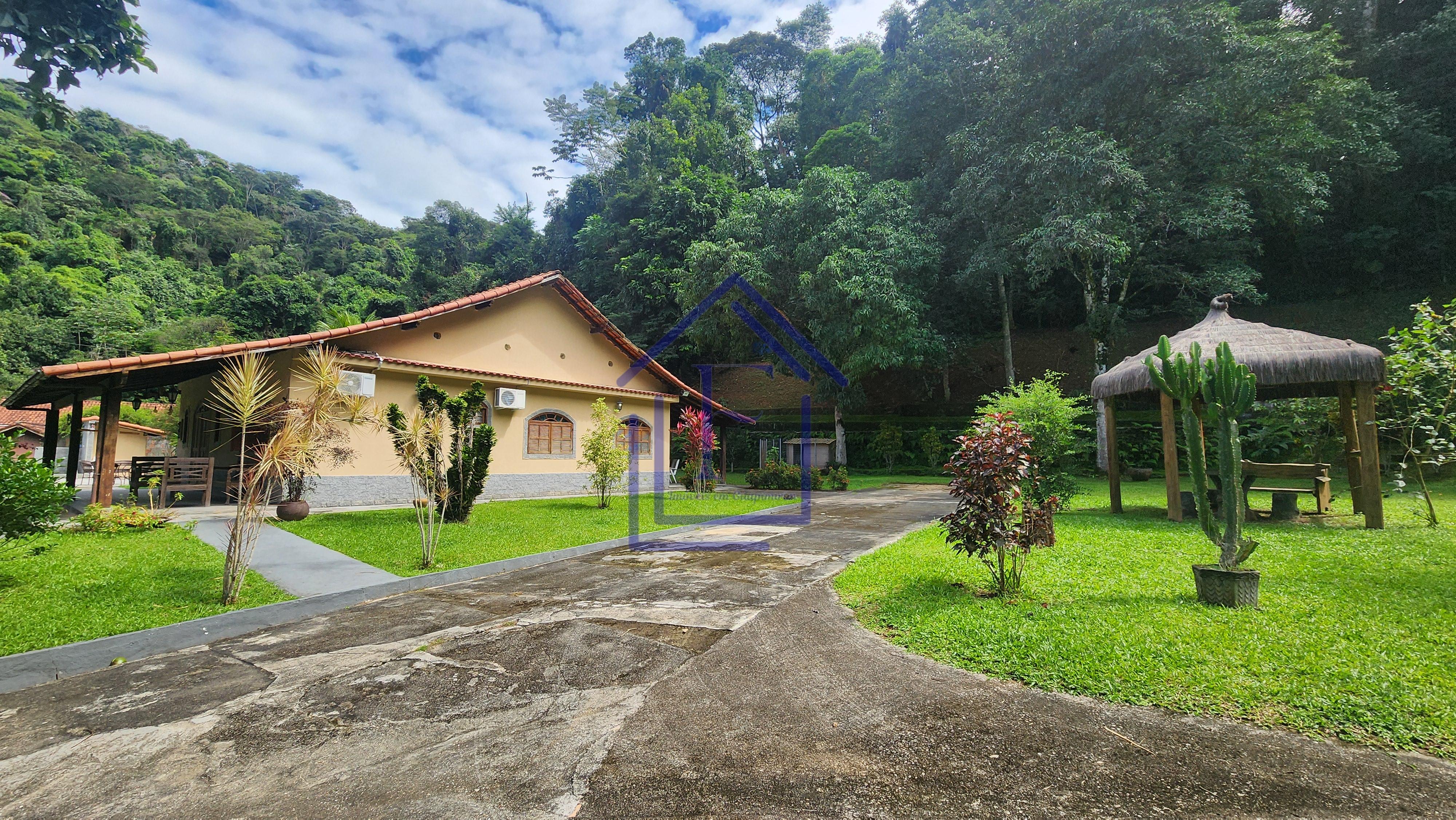 Oportunidade! S&iacute;tio com 3.650m&sup2; em Guapimirim - natureza e lazer completo  Guapimirim - 