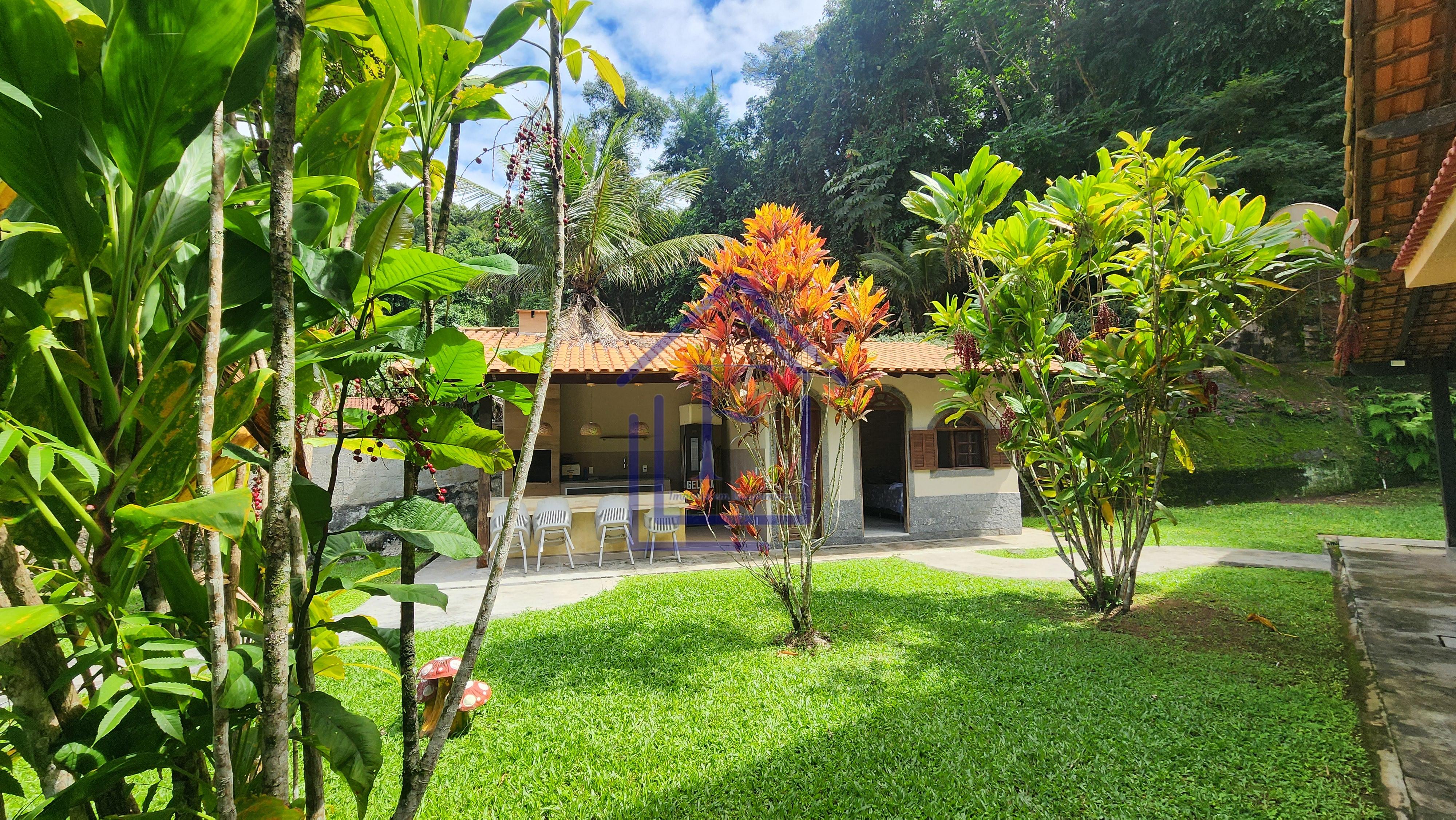 Oportunidade! S&iacute;tio com 3.650m&sup2; em Guapimirim - natureza e lazer completo  Guapimirim - 