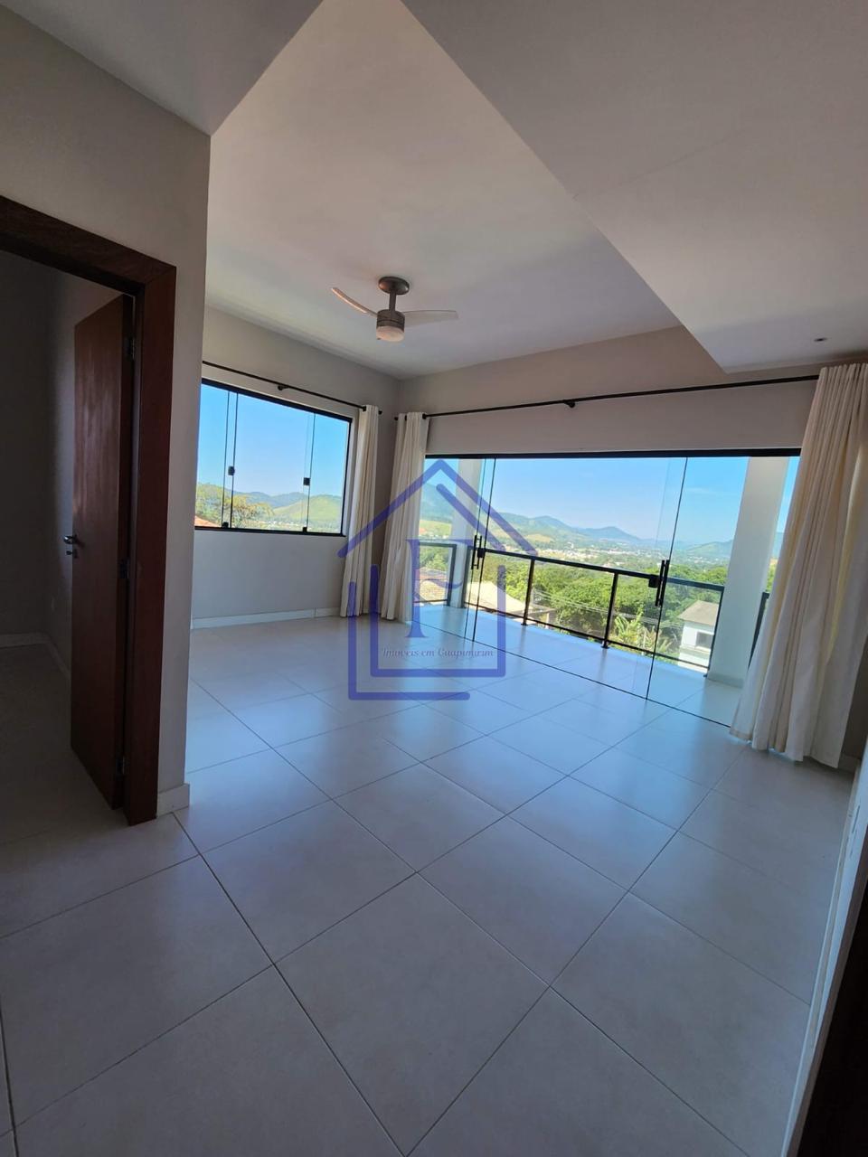 Casa de Alto Padr&atilde;o em Condom&iacute;nio com Vista para as Montanhas em Guapimirim  Guapimirim - 