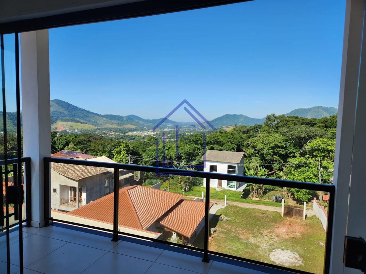 Casa de Alto Padr&atilde;o em Condom&iacute;nio com Vista para as Montanhas em Guapimirim  Guapimirim - 