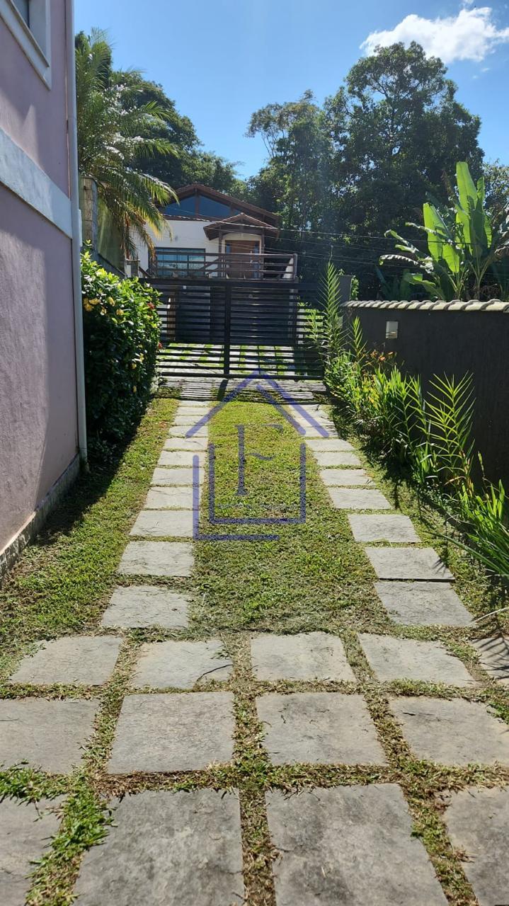 Casa de Alto Padr&atilde;o em Condom&iacute;nio com Vista para as Montanhas em Guapimirim  Guapimirim - 