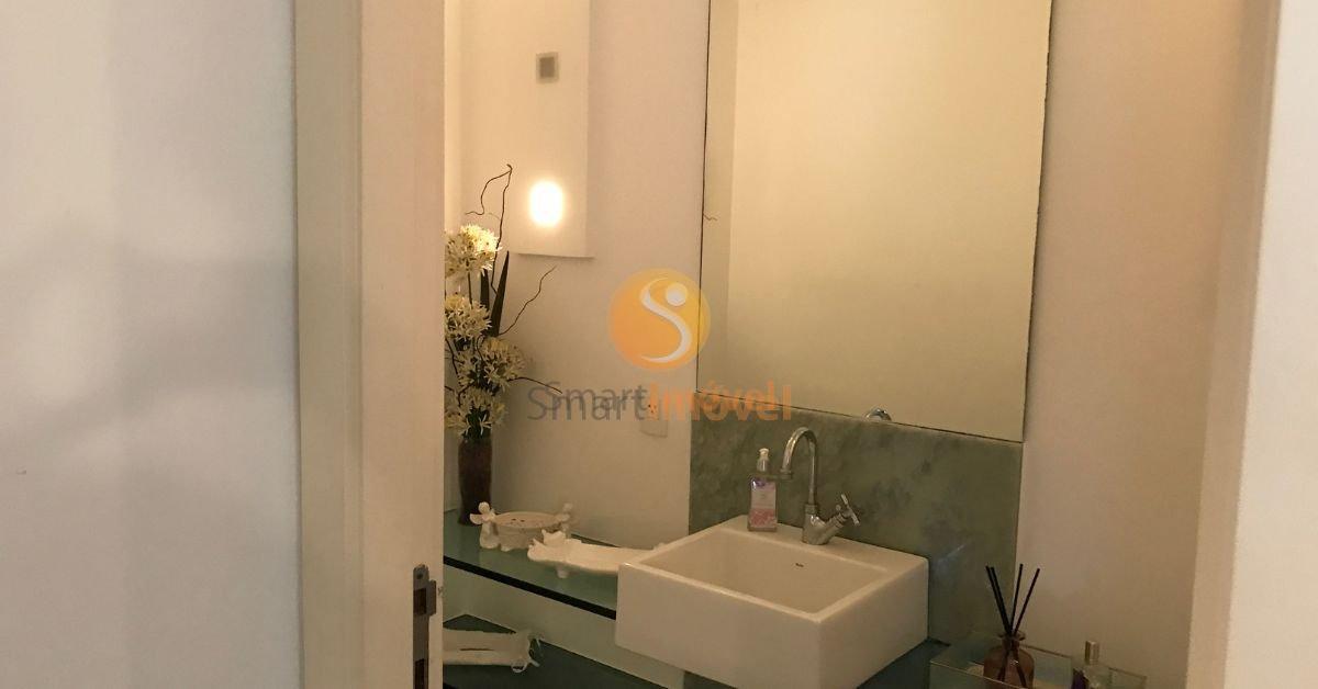 Apartamento TRIPLEX com 306m², 3 suítes, e 4 vagas - Petrópolis - 