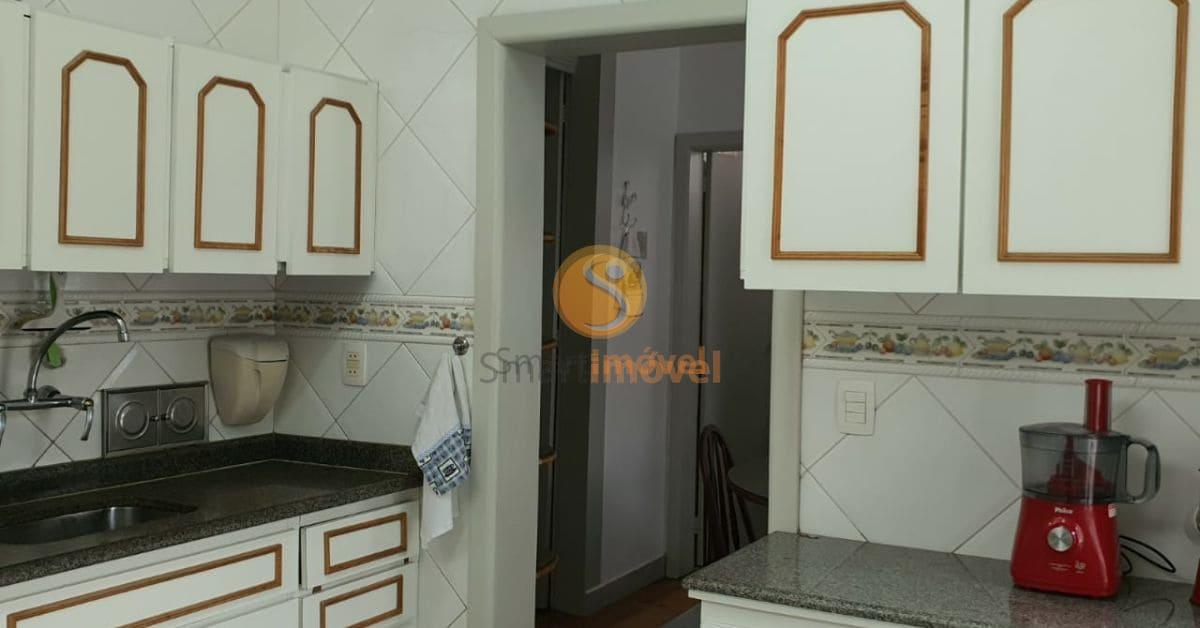 Casa no Centro Hist&oacute;rico com 4 quartos, 5 vagas, e ed&iacute;cula duplex  Petrópolis - 