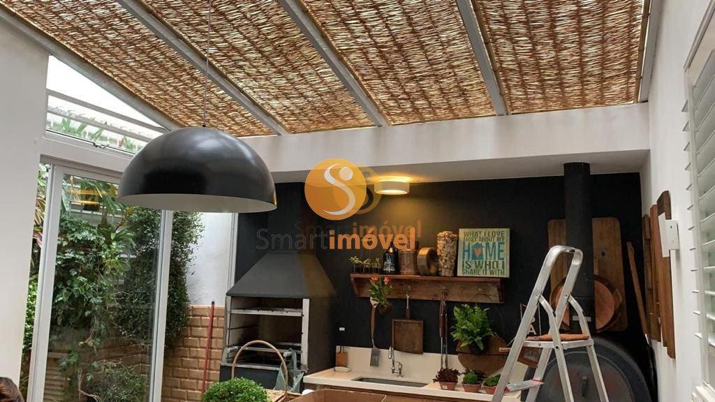 Apartamento com 240m², 4 quartos sendo 1 suíte, e 3 vagas - Petrópolis - 