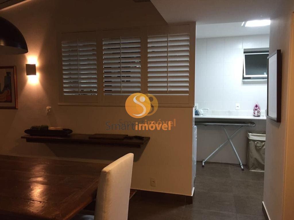 Apartamento com 240m², 4 quartos sendo 1 suíte, e 3 vagas - Petrópolis - 