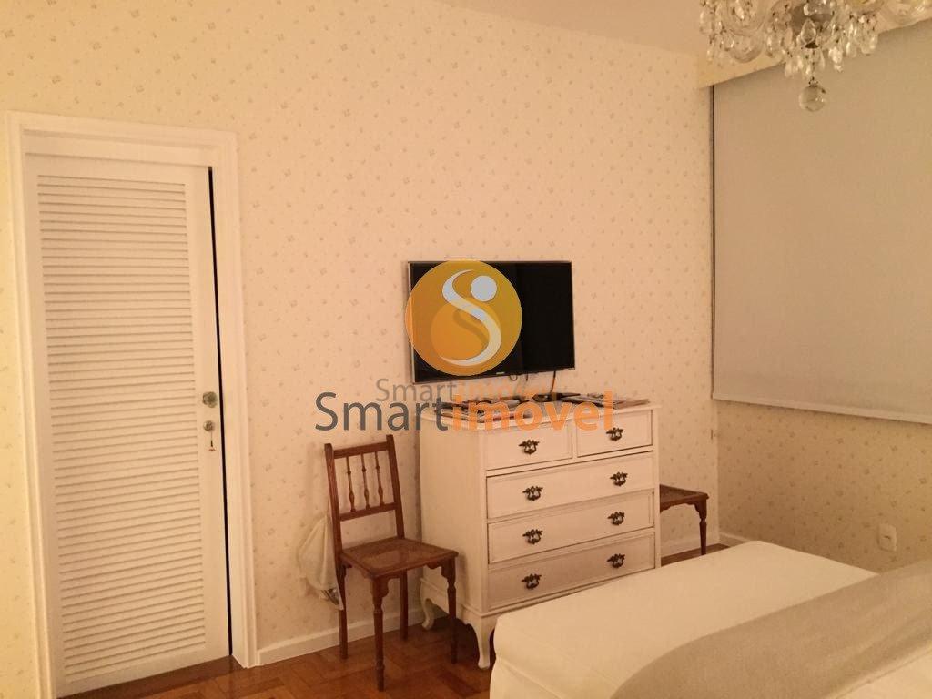 Apartamento com 240m², 4 quartos sendo 1 suíte, e 3 vagas - Petrópolis - 