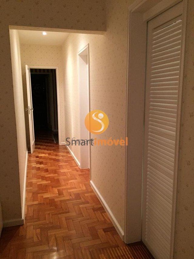 Apartamento com 240m², 4 quartos sendo 1 suíte, e 3 vagas - Petrópolis - 