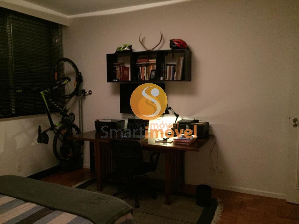 Apartamento com 240m², 4 quartos sendo 1 suíte, e 3 vagas - Petrópolis - 