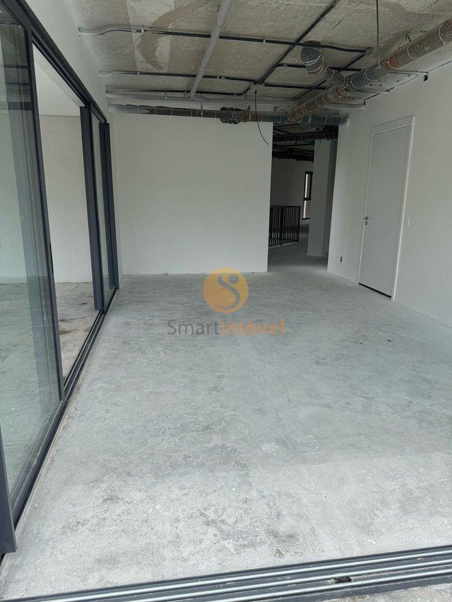 Cobertura Duplex com 663m², 4 suítes, 6 vagas demarcadas, e depósito  São Paulo - 