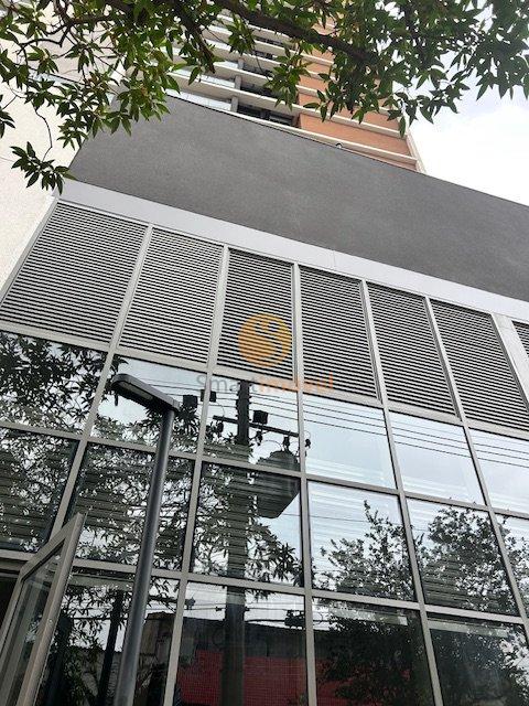 Loja comercial com 68,95m², 2 banheiros, mezanino, e 1 vaga  São Paulo - 
