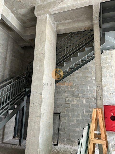 Loja comercial com 70,68m², 2 banheiros, mezanino, e 1 vaga  São Paulo - 