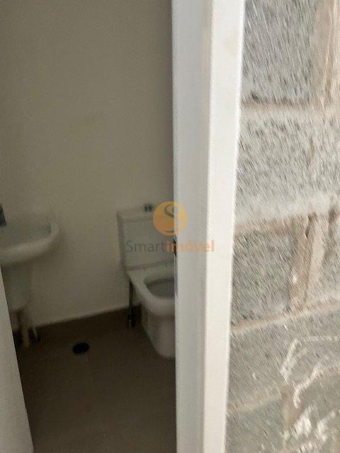 Loja comercial com 69,20m², 2 banheiros, mezanino, e 1 vaga  São Paulo - 