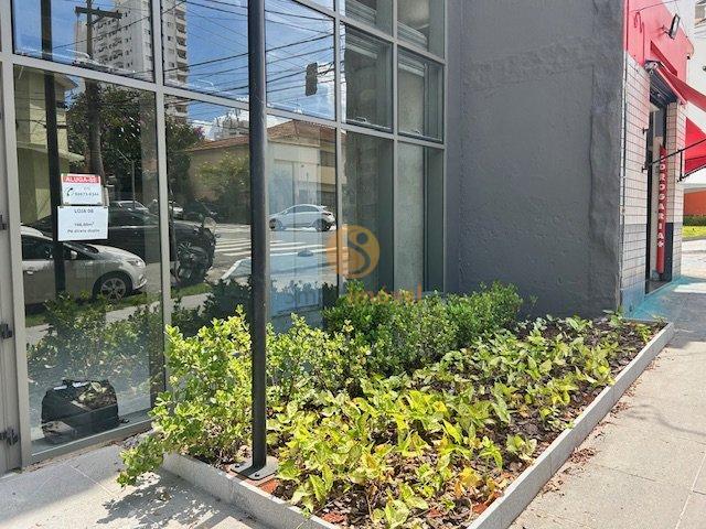 Loja comercial com 69,20m², 2 banheiros, mezanino, e 1 vaga  São Paulo - 