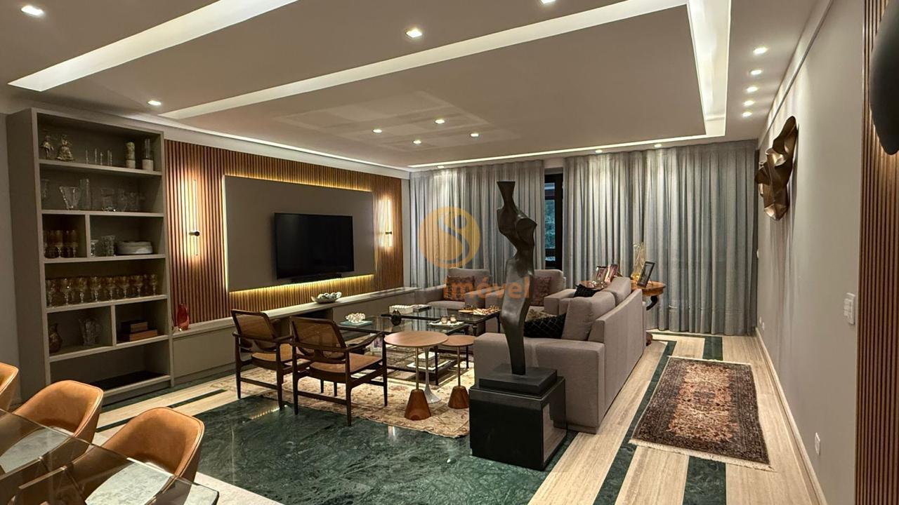 Cobertura Duplex com 500m&sup2;, 3 su&iacute;tes e 2 vagas  Petrópolis - 