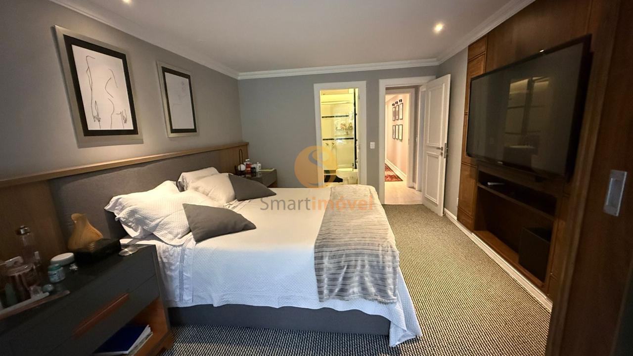 Cobertura Duplex com 500m&sup2;, 3 su&iacute;tes e 2 vagas  Petrópolis - 