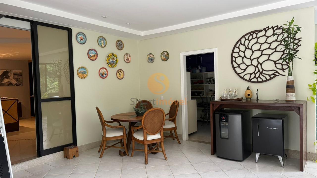 Cobertura Duplex com 500m&sup2;, 3 su&iacute;tes e 2 vagas  Petrópolis - 