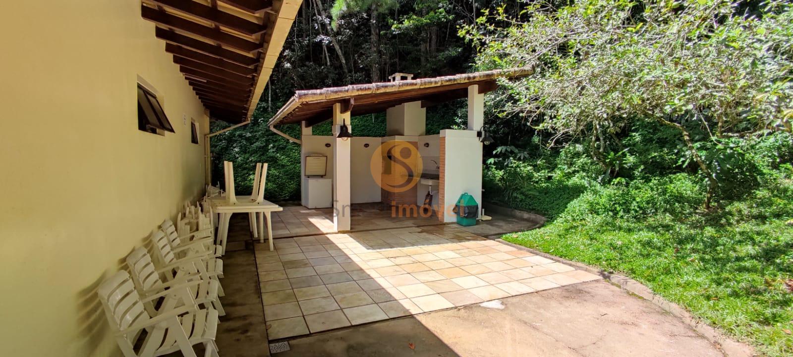 Cobertura Duplex com 500m&sup2;, 3 su&iacute;tes e 2 vagas  Petrópolis - 