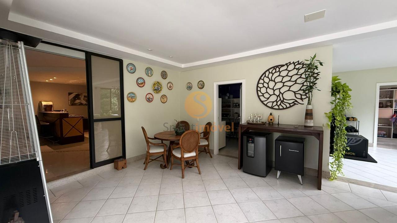 Cobertura Duplex com 500m&sup2;, 3 su&iacute;tes e 2 vagas  Petrópolis - 