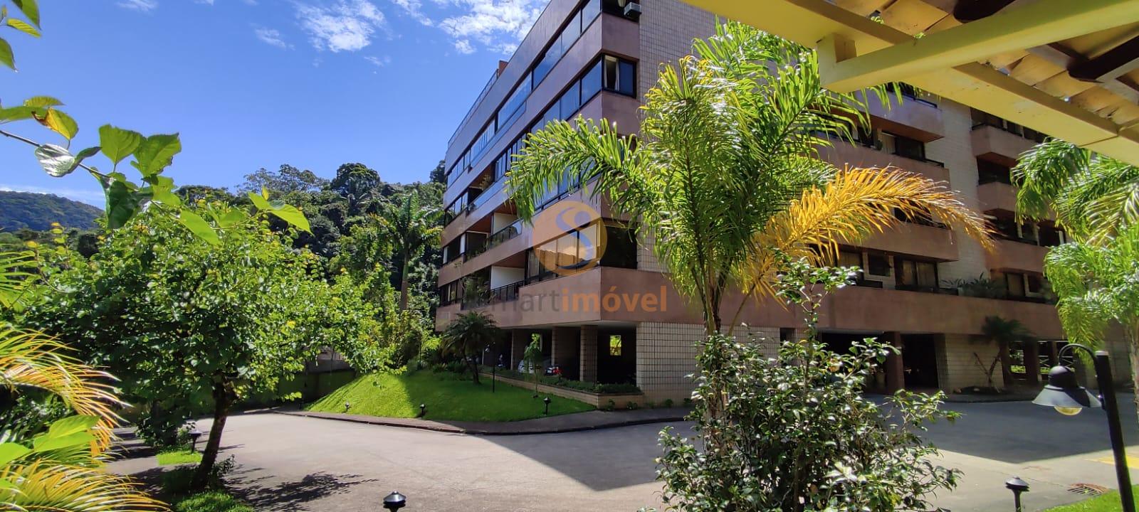 Cobertura Duplex com 500m&sup2;, 3 su&iacute;tes e 2 vagas  Petrópolis - 