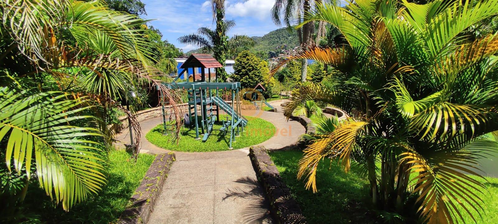 Cobertura Duplex com 500m&sup2;, 3 su&iacute;tes e 2 vagas  Petrópolis - 