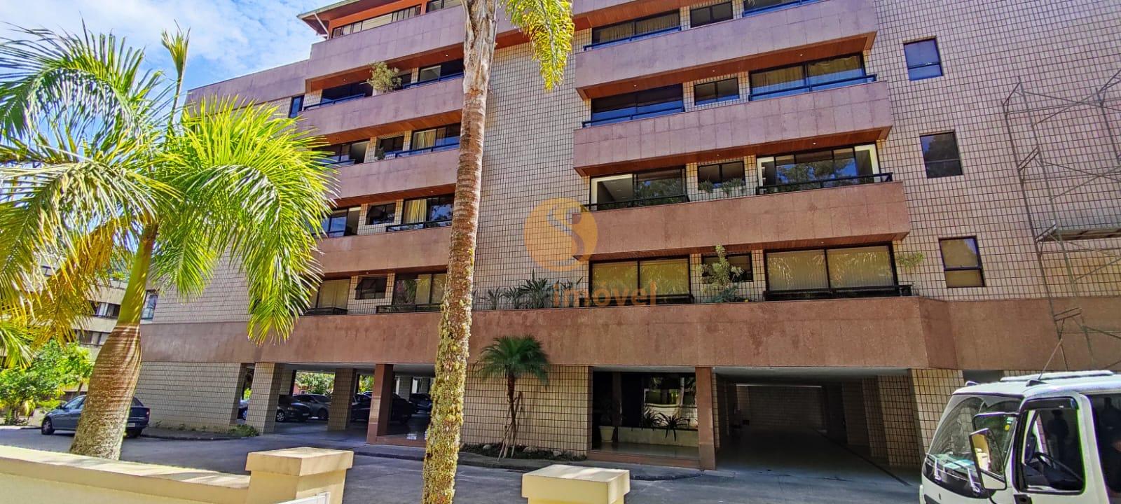 Cobertura Duplex com 500m&sup2;, 3 su&iacute;tes e 2 vagas  Petrópolis - 