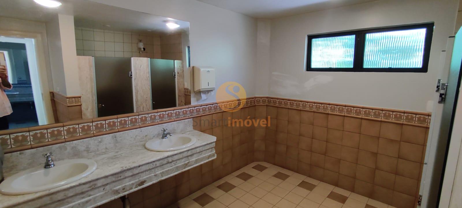 Cobertura Duplex com 500m&sup2;, 3 su&iacute;tes e 2 vagas  Petrópolis - 