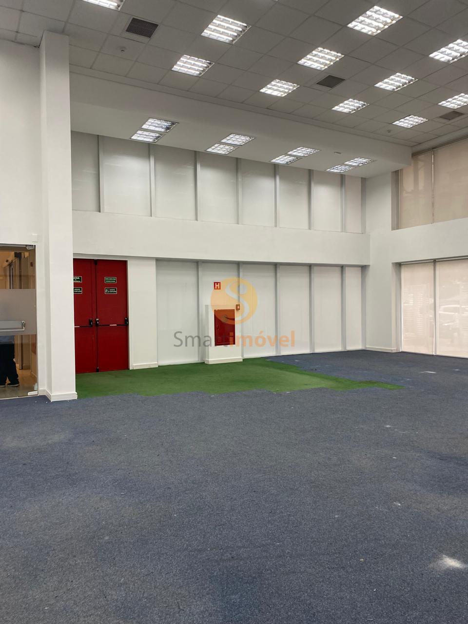 Pr&eacute;dio Monousu&aacute;rio com 8.194m&sup2;, 3 andares, e 4 subsolos de garagem com 119 vagas  São Paulo - 