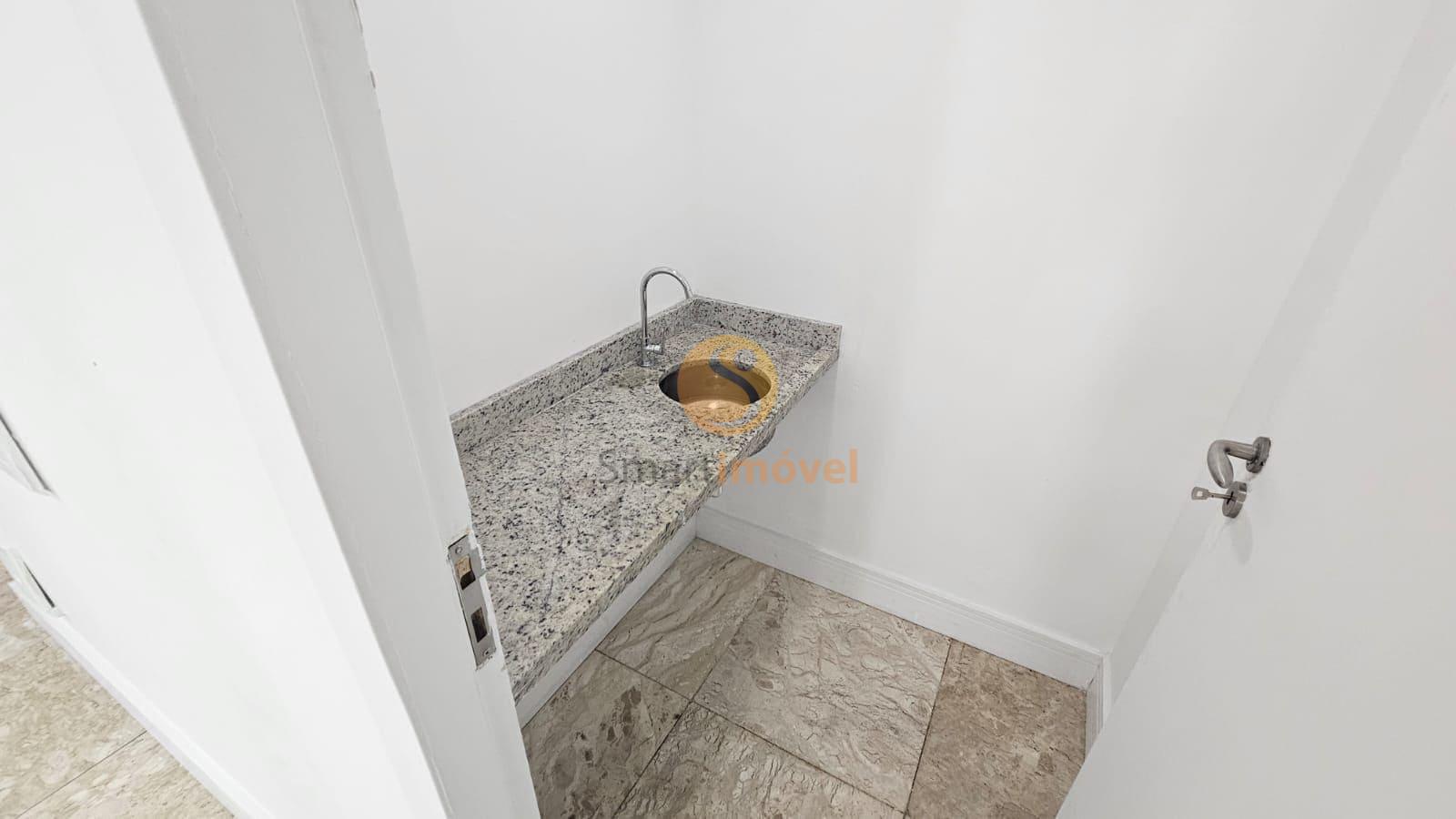 Sala Comercial Consult&oacute;rio com 240m&sup2;, 2 vagas de garagem  São Paulo - 