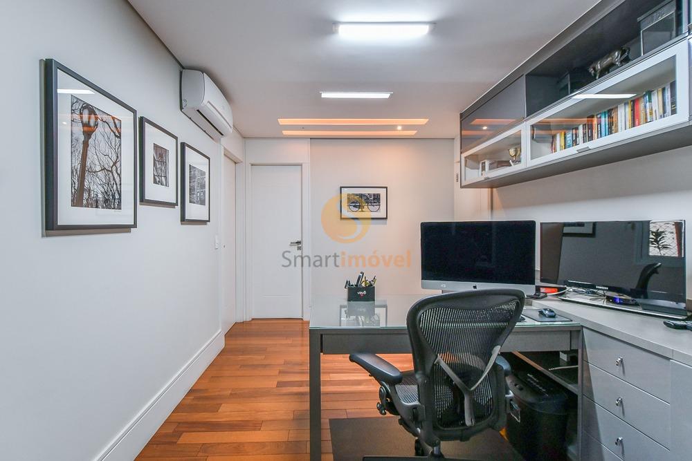Apartamento com 244m&sup2;, 3 quartos, sendo 3 su&iacute;tes, e 3 vagas  São Paulo - 