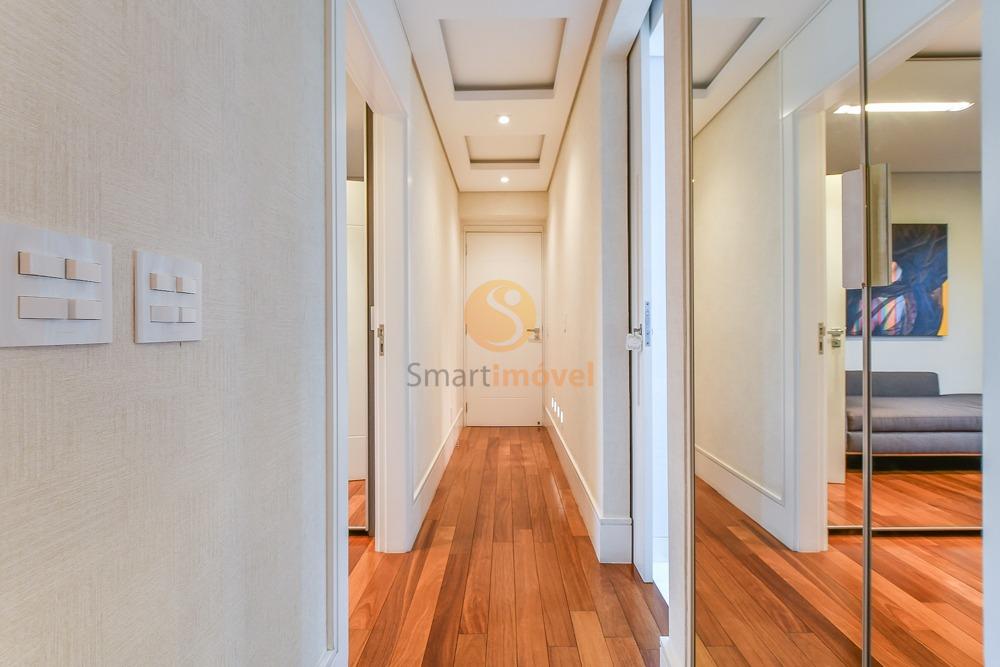 Apartamento com 244m&sup2;, 3 quartos, sendo 3 su&iacute;tes, e 3 vagas  São Paulo - 
