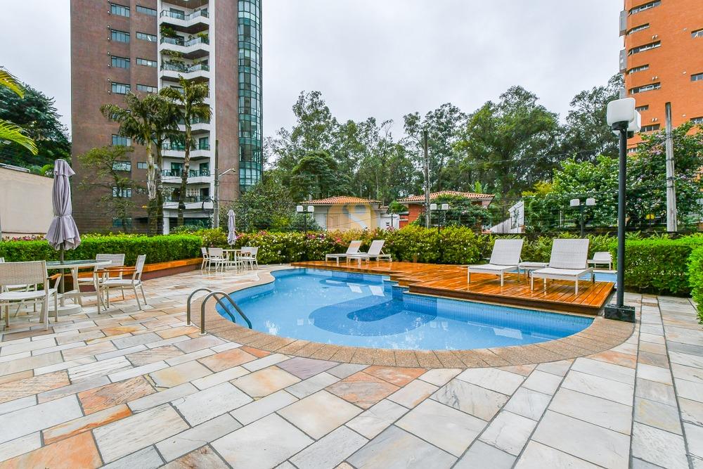 Apartamento com 244m&sup2;, 3 quartos, sendo 3 su&iacute;tes, e 3 vagas  São Paulo - 