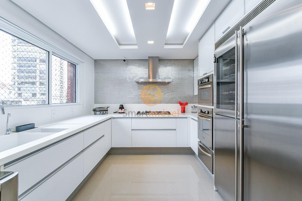 Apartamento com 244m&sup2;, 3 quartos, sendo 3 su&iacute;tes, e 3 vagas  São Paulo - 