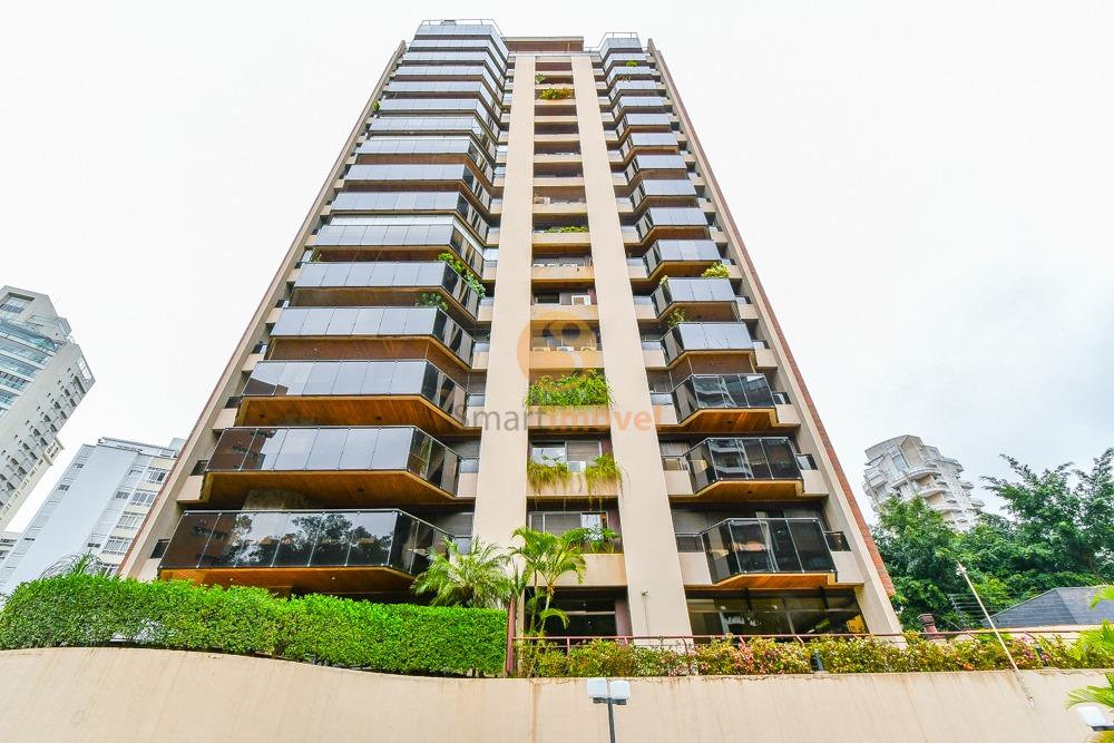 Apartamento com 244m&sup2;, 3 quartos, sendo 3 su&iacute;tes, e 3 vagas  São Paulo - 