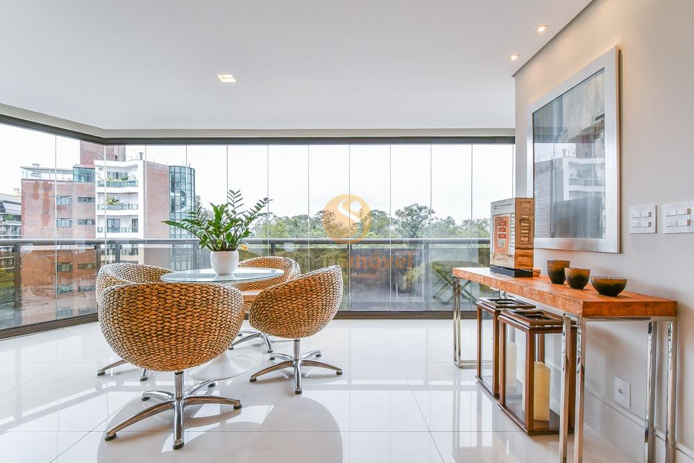 Apartamento com 244m&sup2;, 3 quartos, sendo 3 su&iacute;tes, e 3 vagas  São Paulo - 