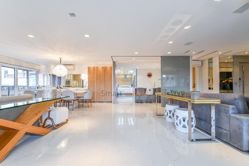 Apartamento com 244m&sup2;, 3 quartos, sendo 3 su&iacute;tes, e 3 vagas  São Paulo - 