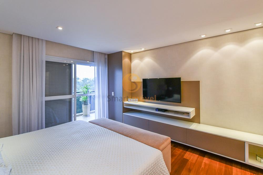 Apartamento com 244m&sup2;, 3 quartos, sendo 3 su&iacute;tes, e 3 vagas  São Paulo - 