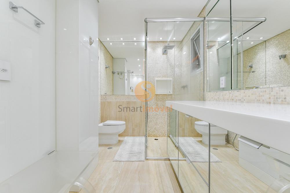 Apartamento com 244m&sup2;, 3 quartos, sendo 3 su&iacute;tes, e 3 vagas  São Paulo - 