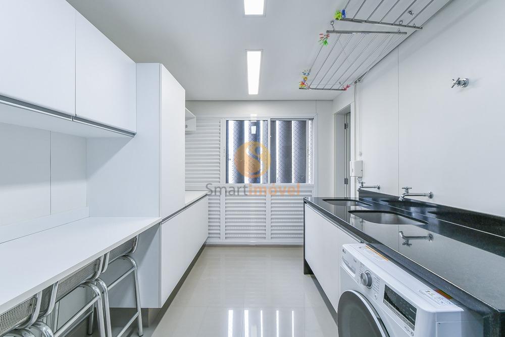 Apartamento com 244m&sup2;, 3 quartos, sendo 3 su&iacute;tes, e 3 vagas  São Paulo - 