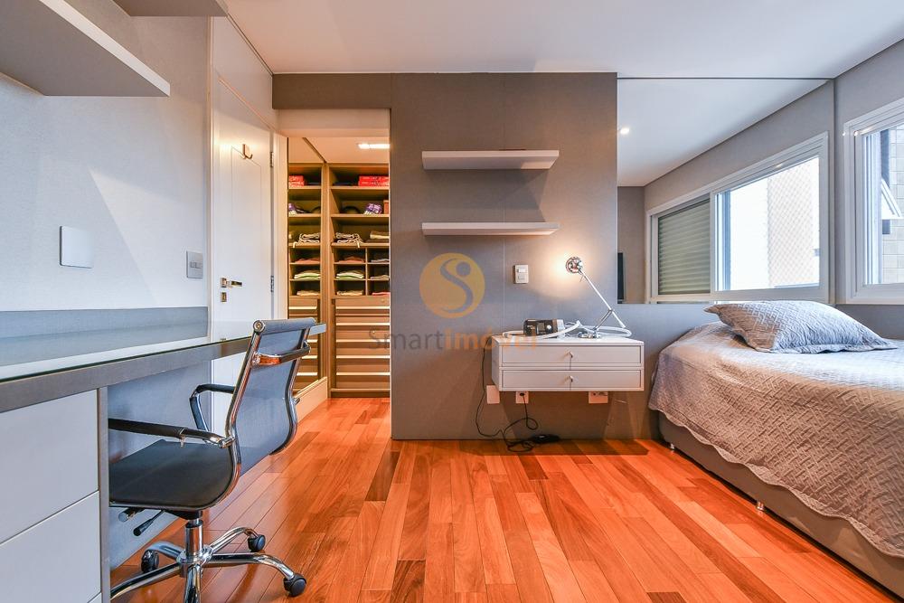 Apartamento com 244m&sup2;, 3 quartos, sendo 3 su&iacute;tes, e 3 vagas  São Paulo - 