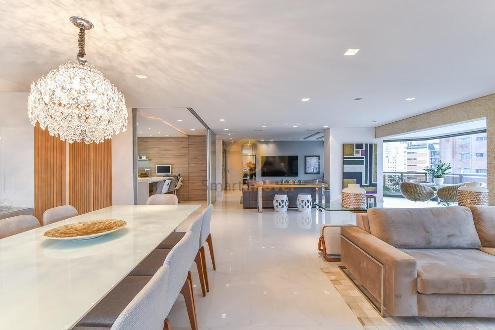 Apartamento com 244m&sup2;, 3 quartos, sendo 3 su&iacute;tes, e 3 vagas  São Paulo - 