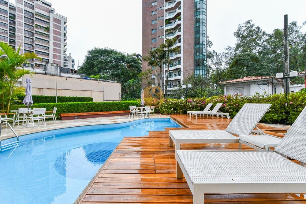 Apartamento com 244m&sup2;, 3 quartos, sendo 3 su&iacute;tes, e 3 vagas  São Paulo - 